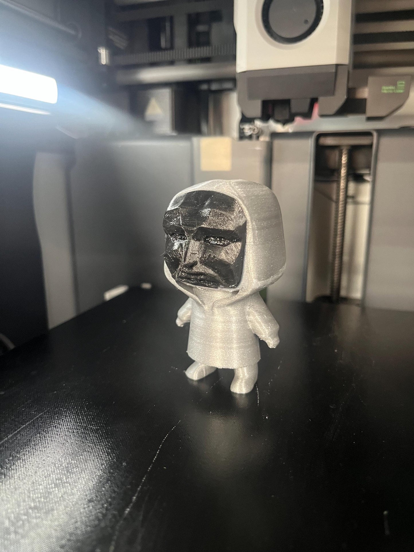 Squid game miniature guards and frontman. Complete set.