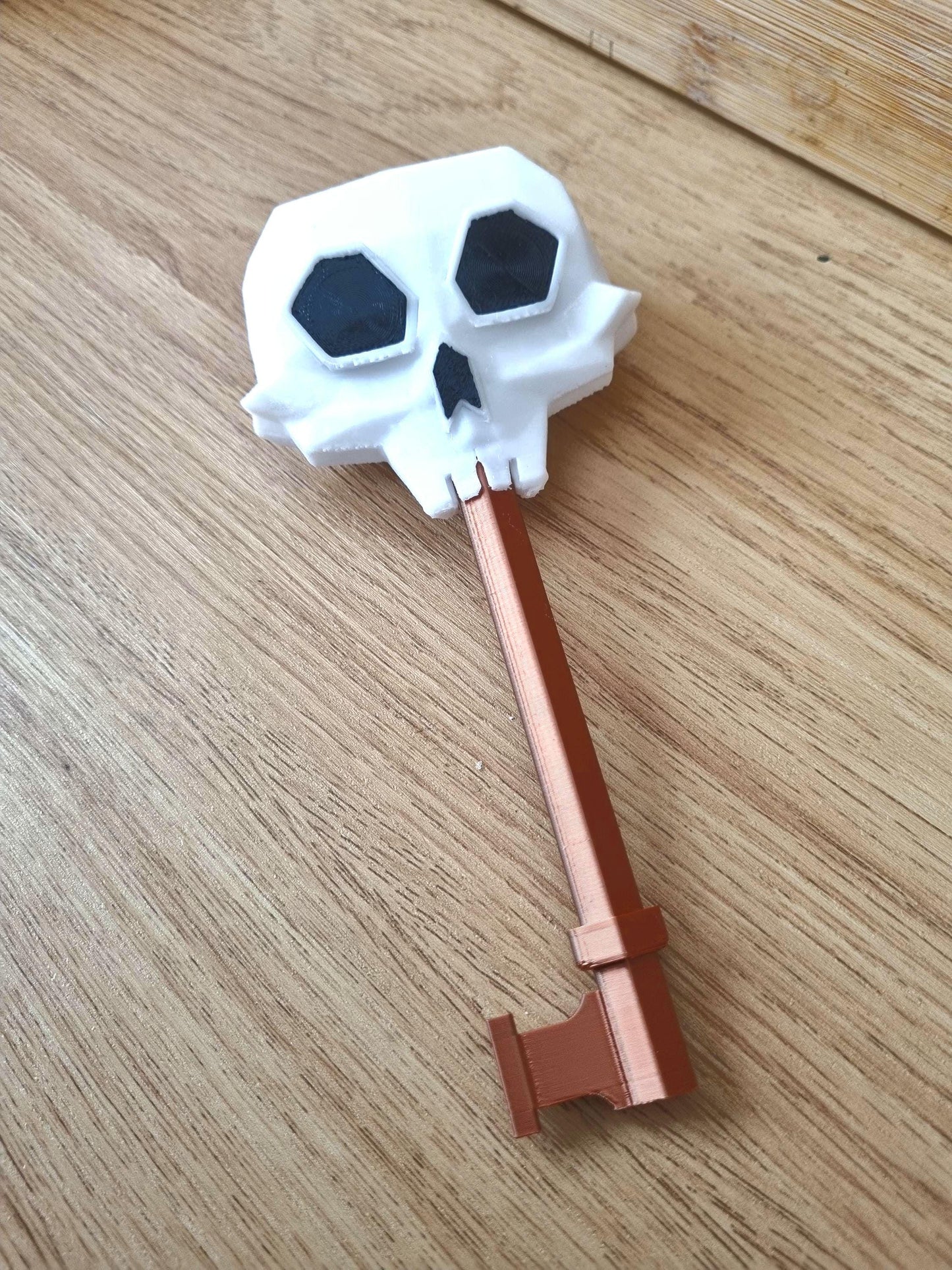 Deluxe Doors skeleton key, double sided and shiny in a stunning antique copper/brass finish