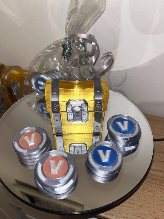 Golden Loot Chest for Fortnight, Gamers, Collectors and Pirates. UK Seller