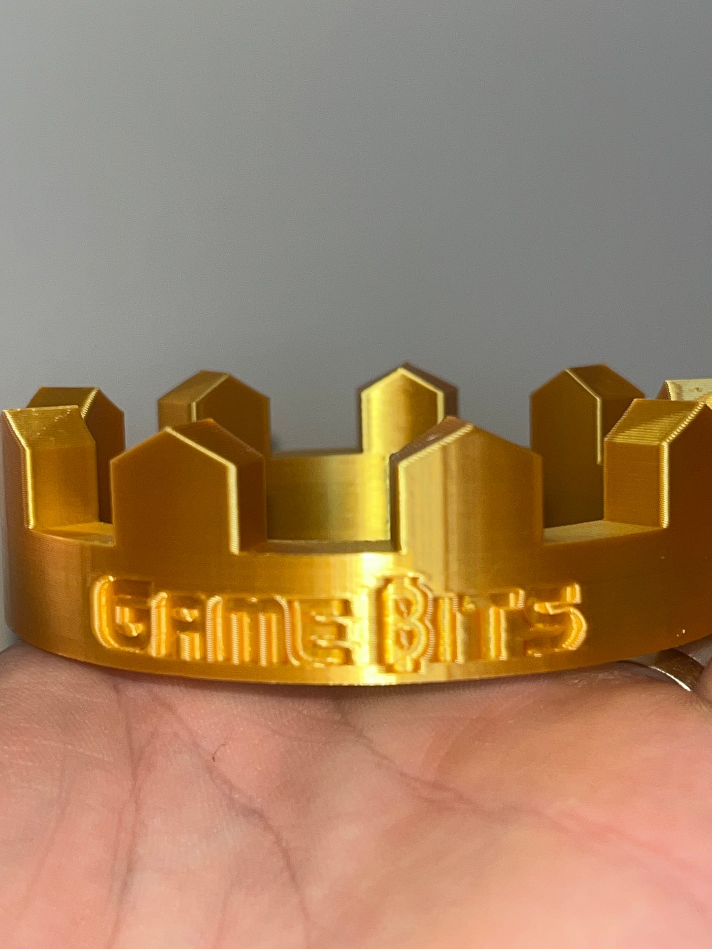 Roblox Golden Crown with colour, size and engraving options.