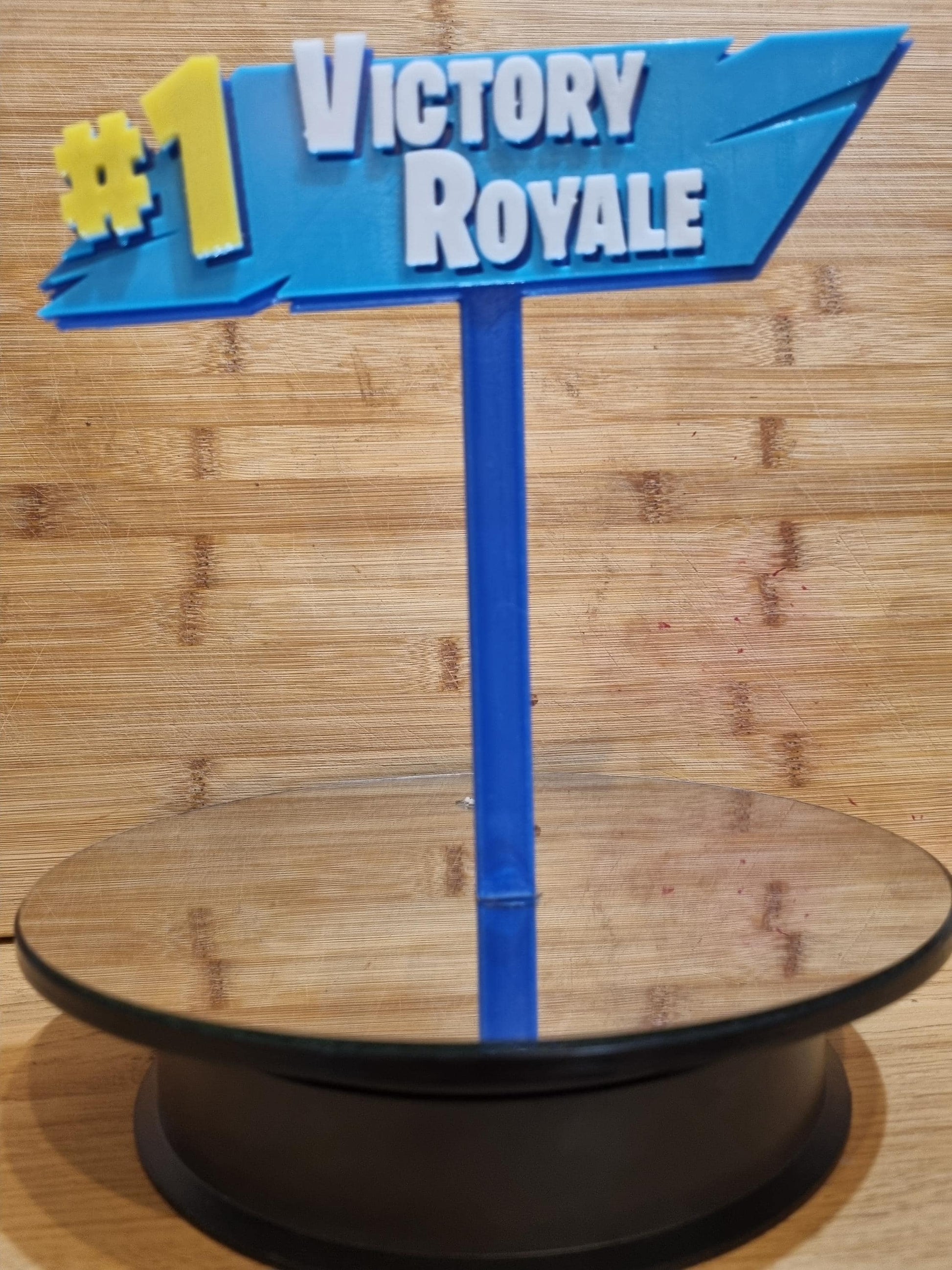 Fortnight Victory Royale 3D sign and cake topper with base - 100% FDA food safe - gamers birthday