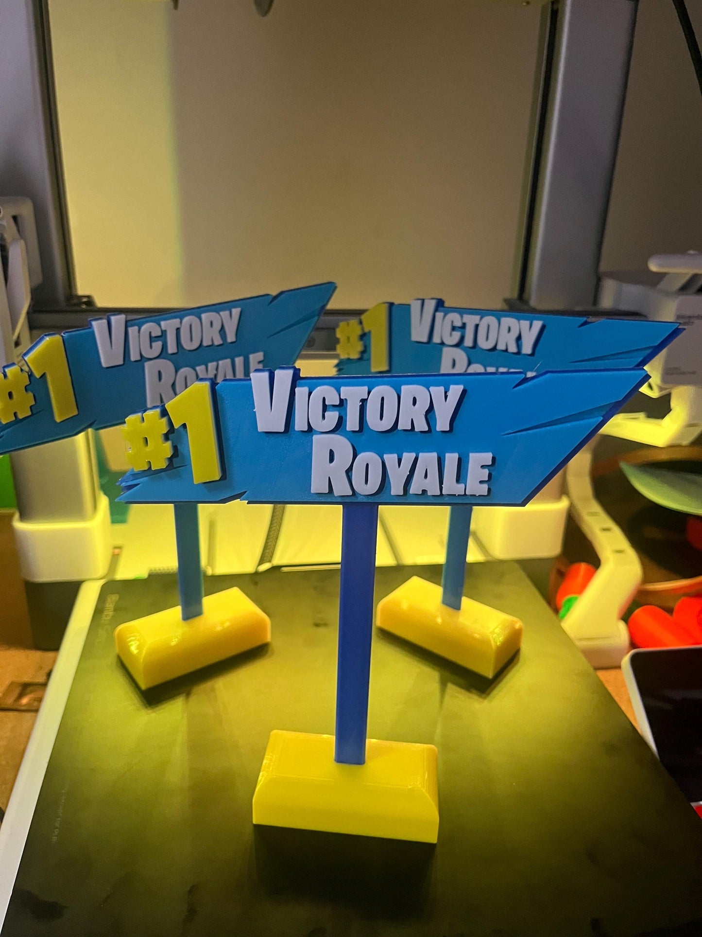 Fortnight Victory Royale 3D sign and cake topper with base - 100% FDA food safe - gamers birthday