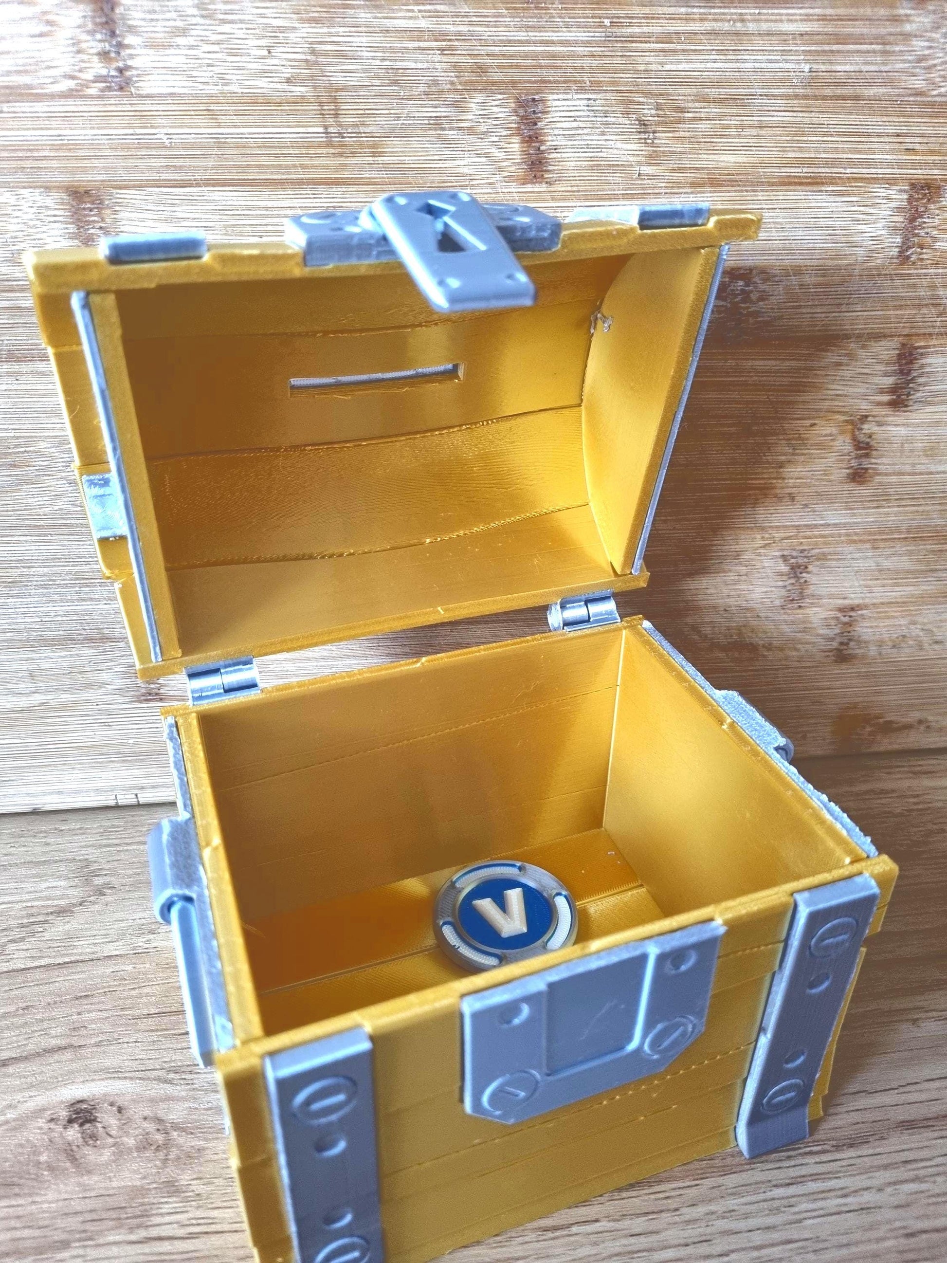 Personalised Gold Shiny Money Box Piggy Bank loot chest Gamers and Pirates.