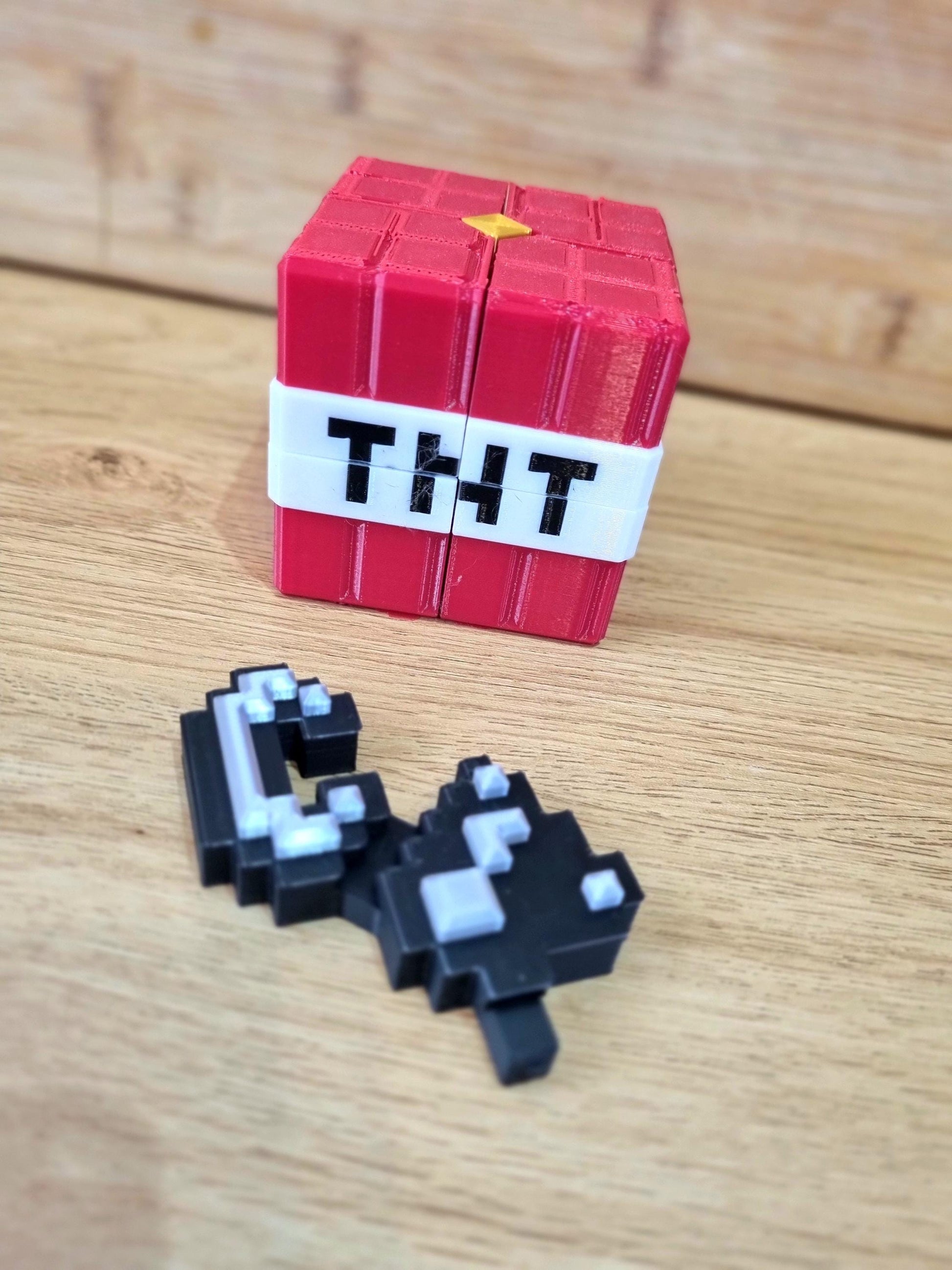 Minecraft **EXPLODING** TNT block with Flint and Steel