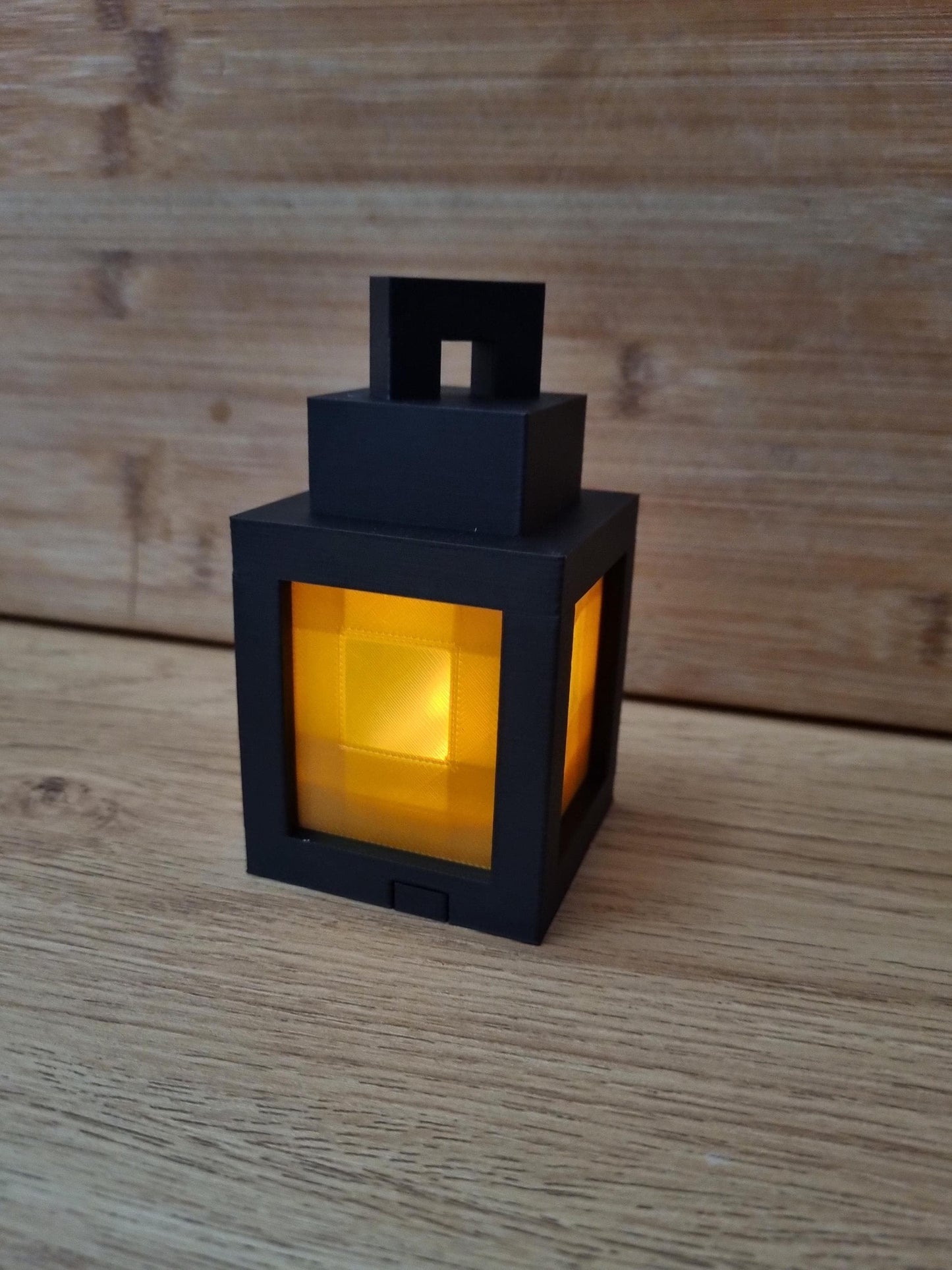 Minecraft Lantern with real working light.