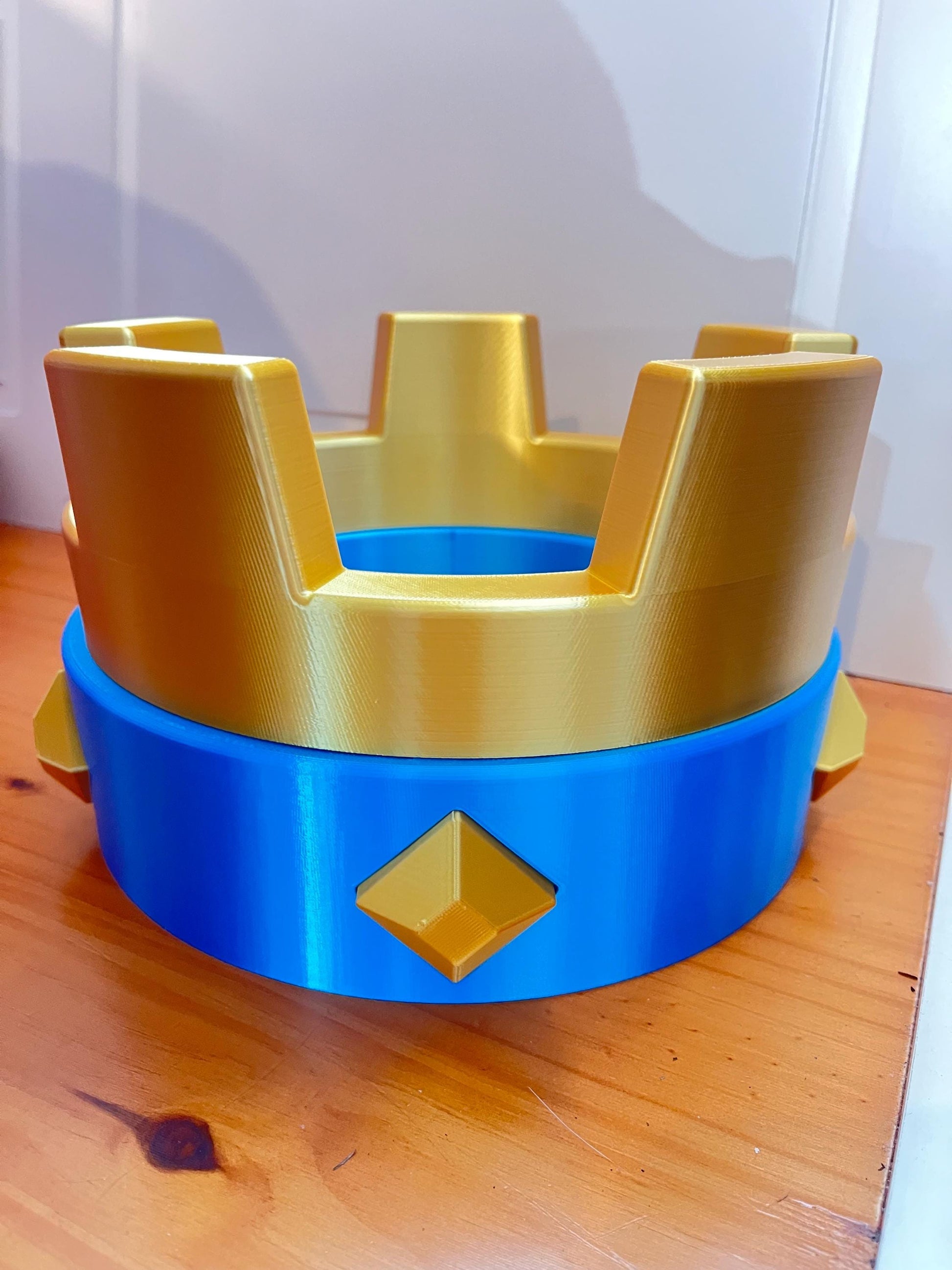 Clash Royale and Clans Crown with colour, size and engraving options.