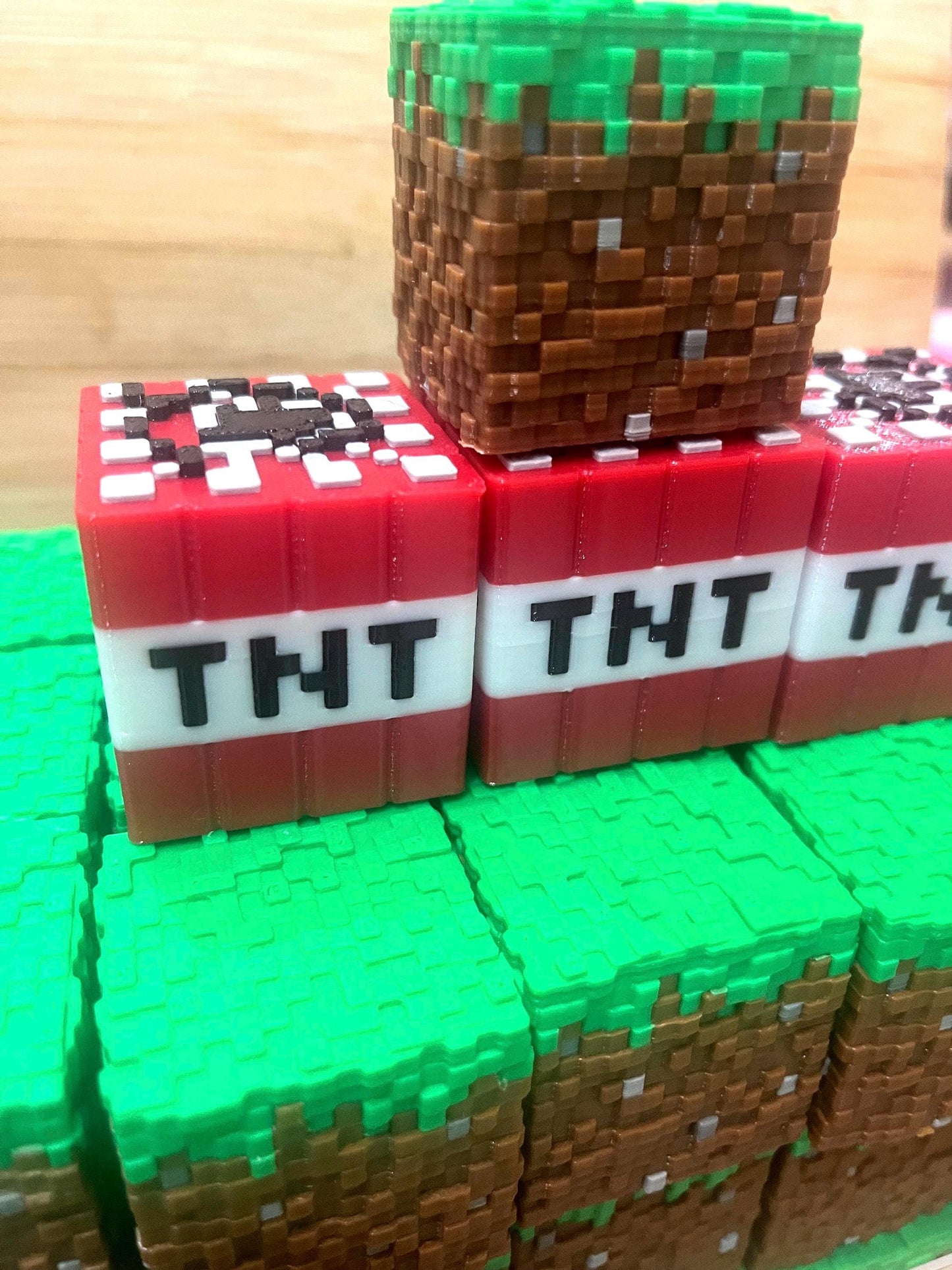 2 x Minecraft Grass solid blocks 40mm. Cake topper or ornament
